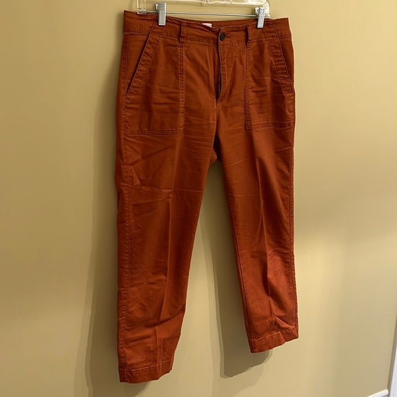 GAP girlfriend khakis - Picture 1 of 2